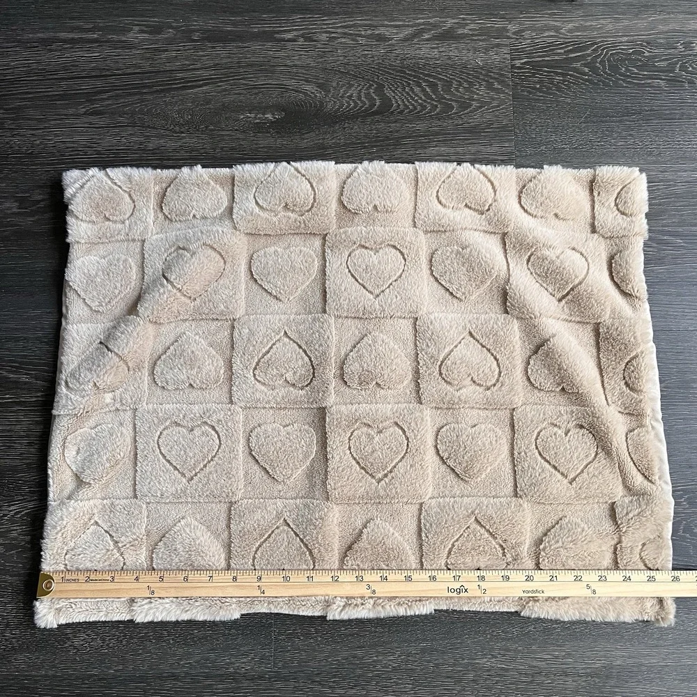 Betsey Johnson Cream‎ Faux Fur Heart Embossed Standard Pillow Shams Coquette